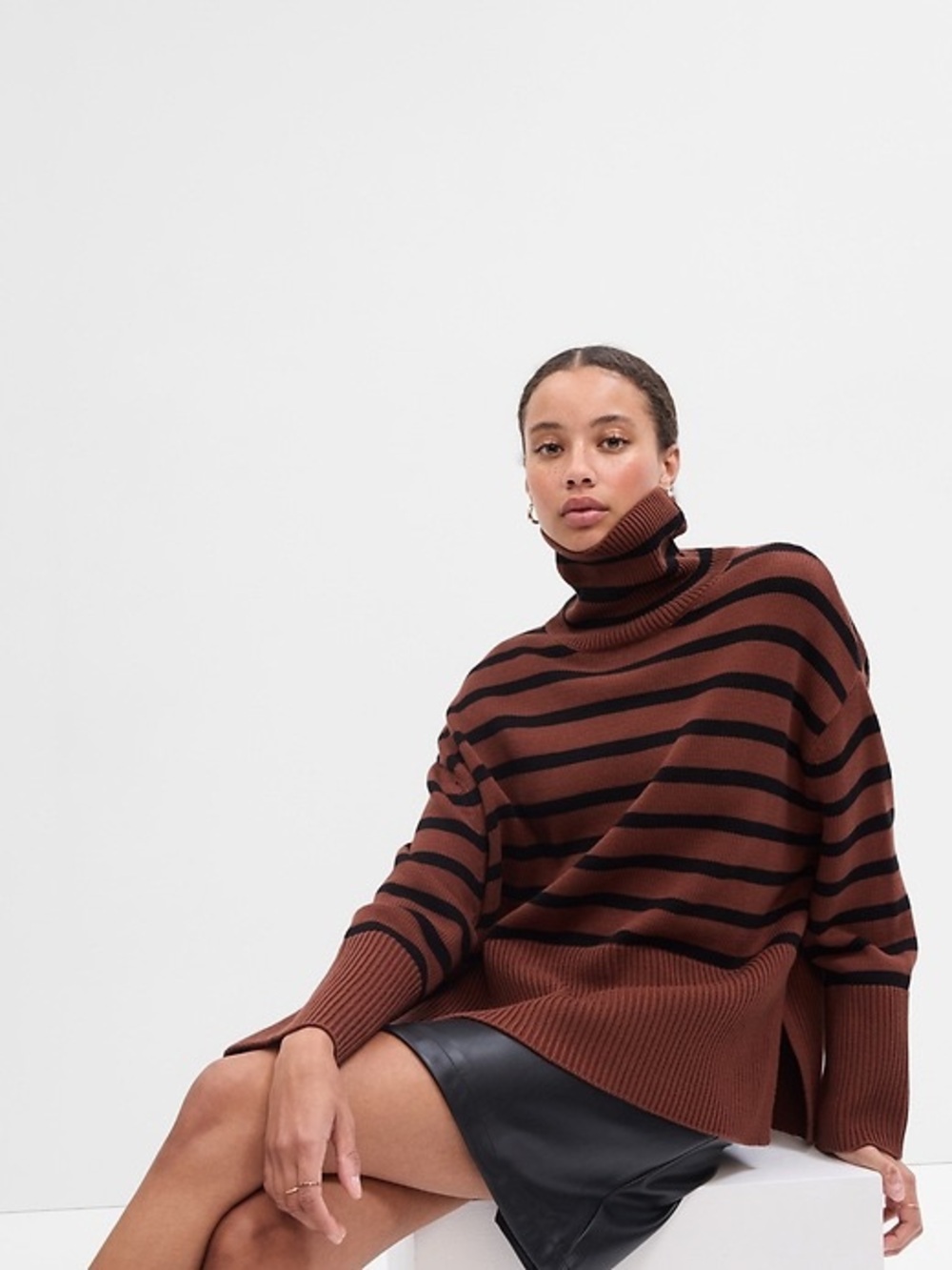 GAP 24/7 Split Hem Striped Turtleneck Sweater